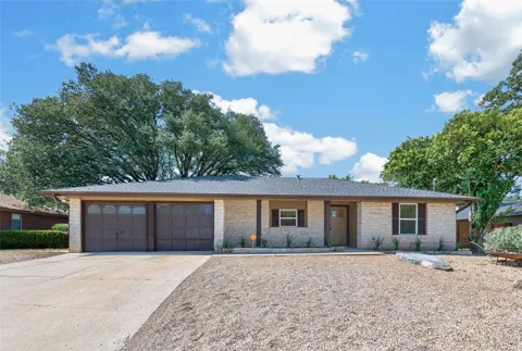 503 Lakeway Drive