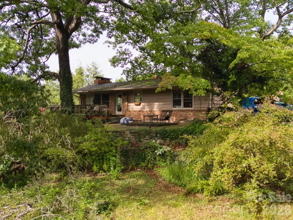 70 Dogwood Drive Hendersonville, NC 28791