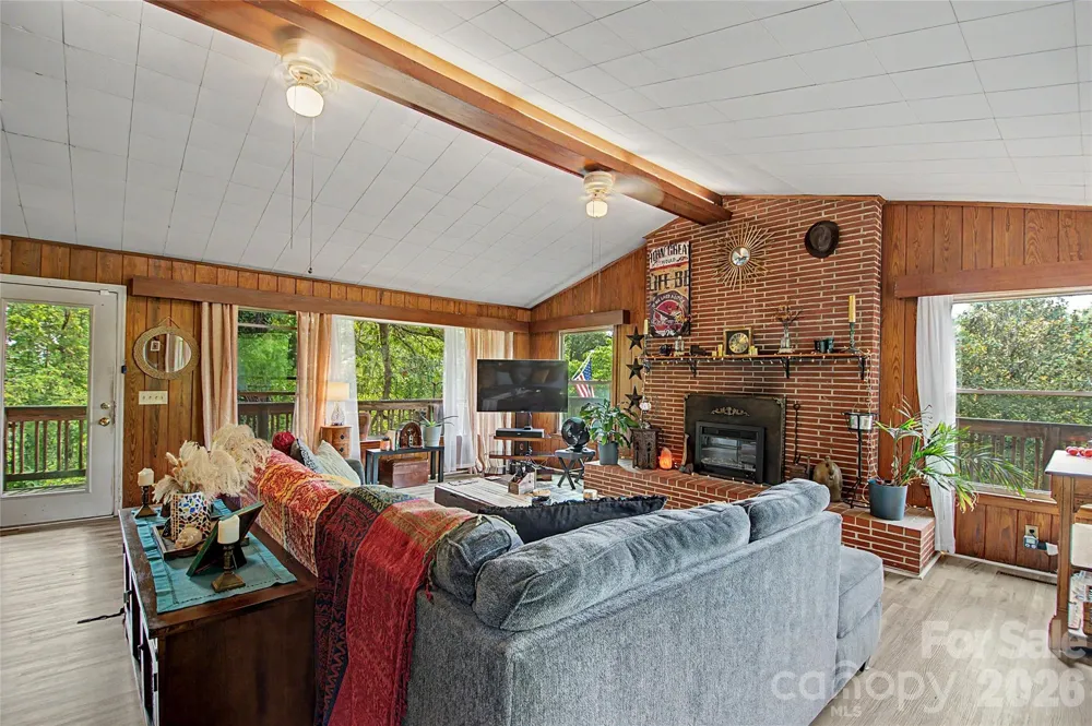 70 Dogwood Drive Hendersonville, NC 28791