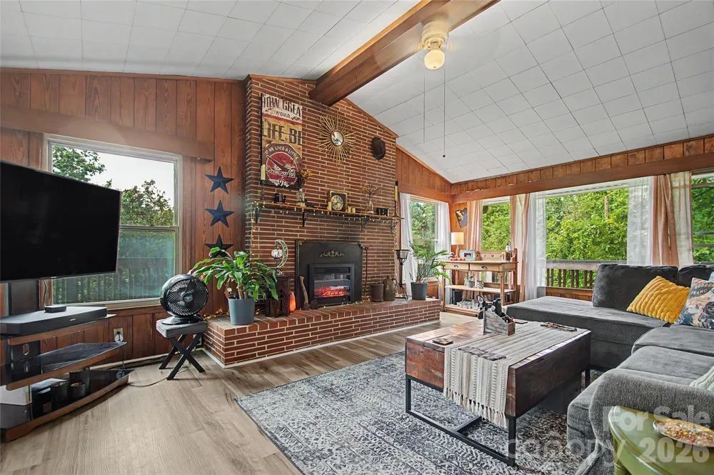 70 Dogwood Drive Hendersonville, NC 28791