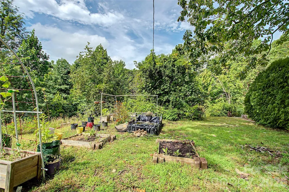 70 Dogwood Drive Hendersonville, NC 28791