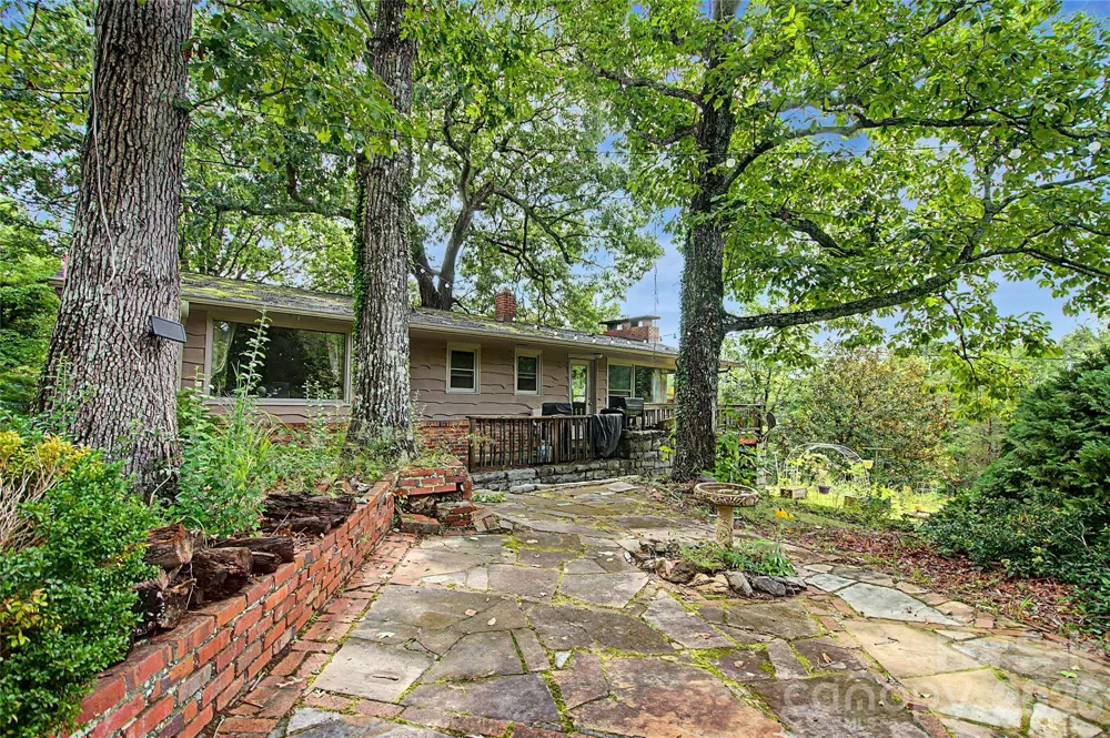 70 Dogwood Drive Hendersonville, NC 28791
