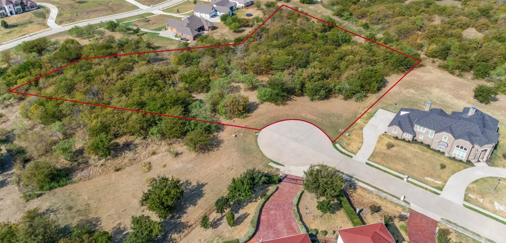 1211 Tulip Court Grand Prairie, TX 75104