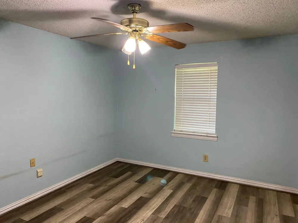 603 W 11th Street Clarksville, TX 75426