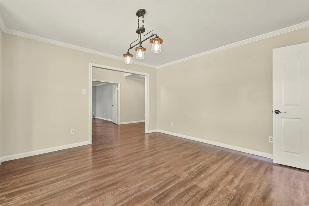 313 Winding Oak Lane S League City, TX 77573