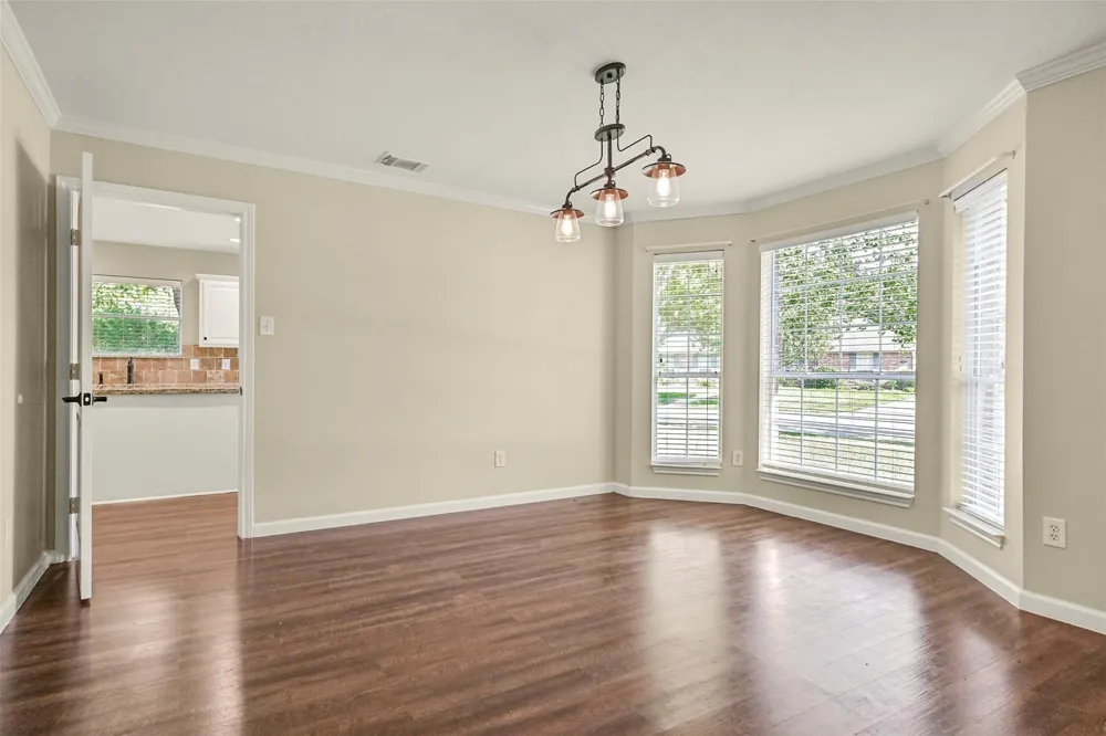 313 Winding Oak Lane S League City, TX 77573