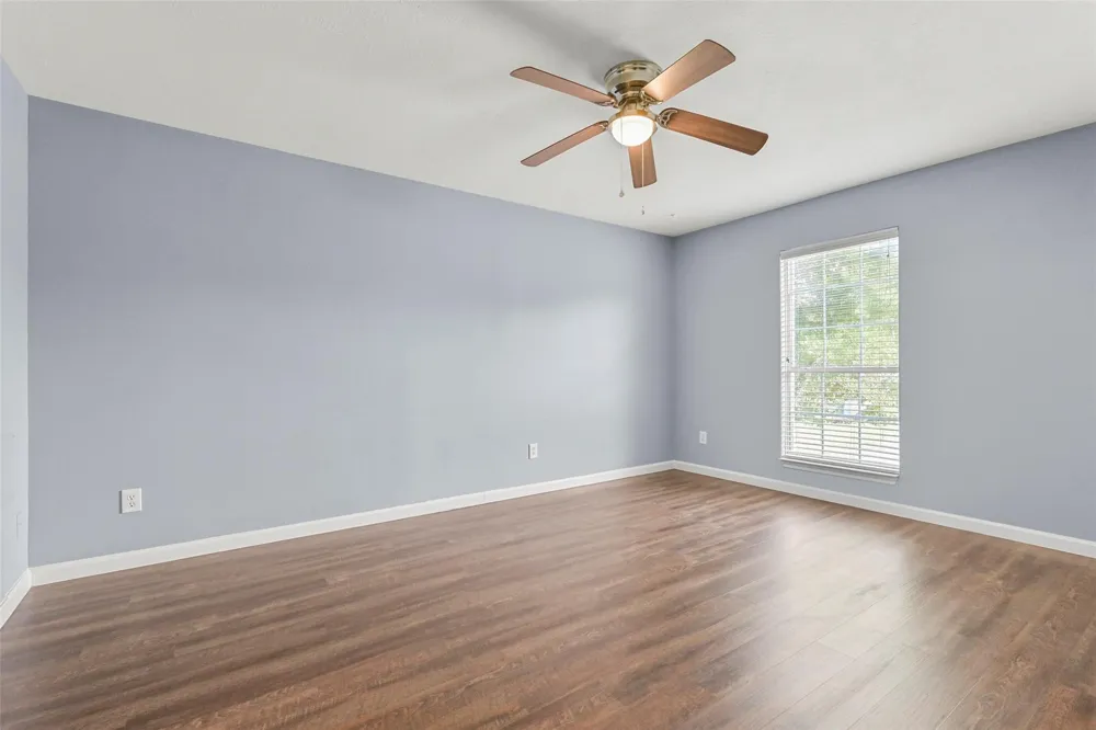 313 Winding Oak Lane S League City, TX 77573