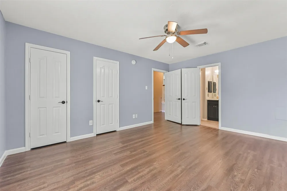 313 Winding Oak Lane S League City, TX 77573