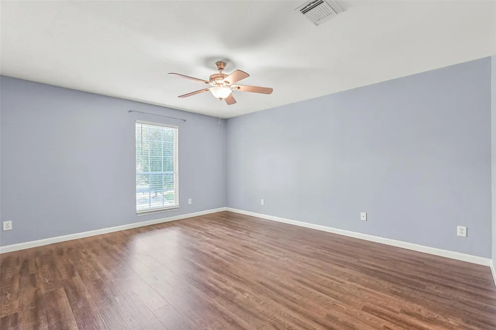 313 Winding Oak Lane S League City, TX 77573