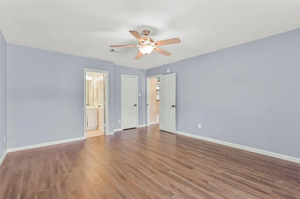 313 Winding Oak Lane S League City, TX 77573