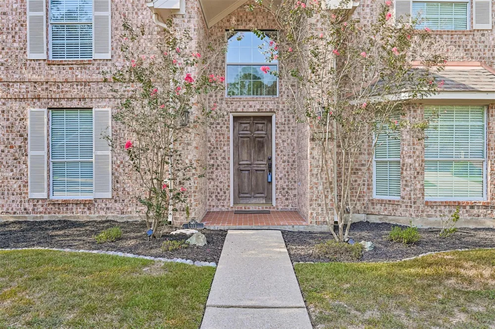 313 Winding Oak Lane S League City, TX 77573