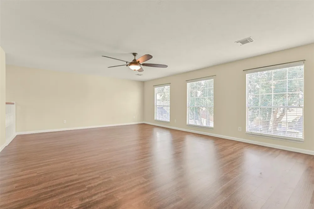 313 Winding Oak Lane S League City, TX 77573