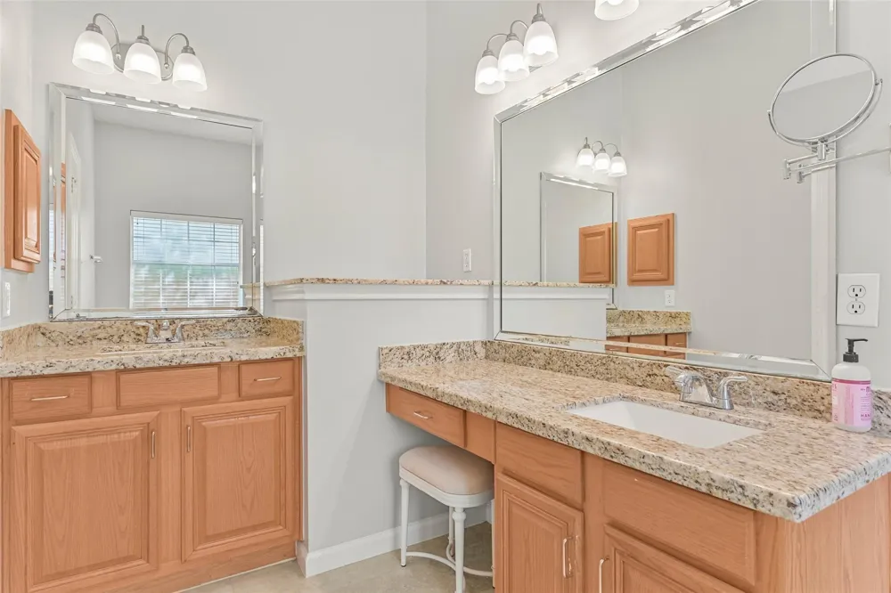 313 Winding Oak Lane S League City, TX 77573
