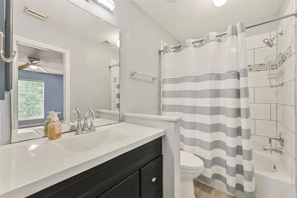 313 Winding Oak Lane S League City, TX 77573