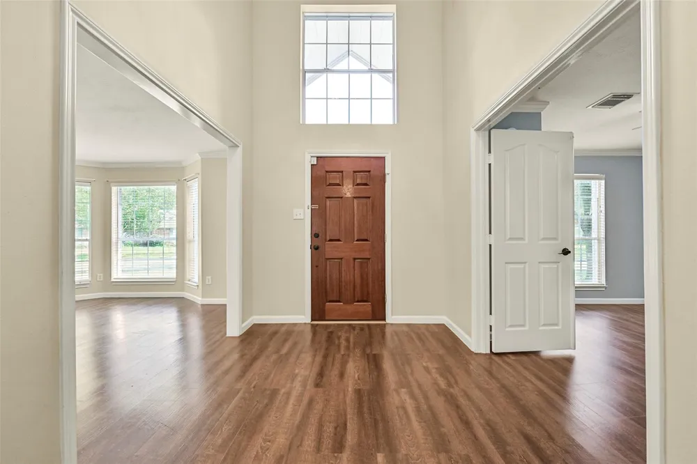 313 Winding Oak Lane S League City, TX 77573