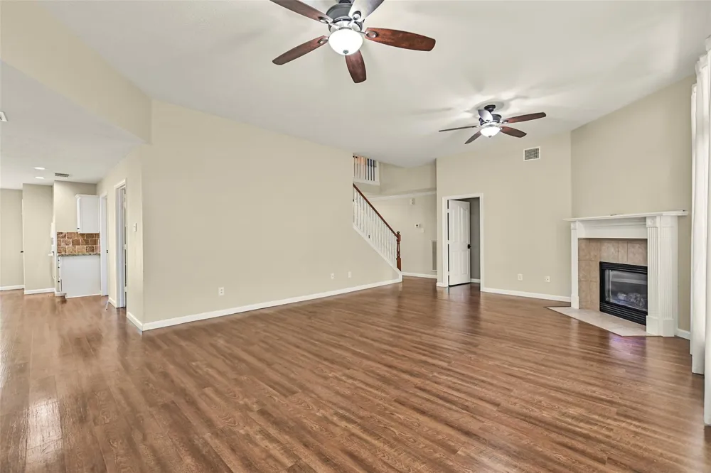 313 Winding Oak Lane S League City, TX 77573