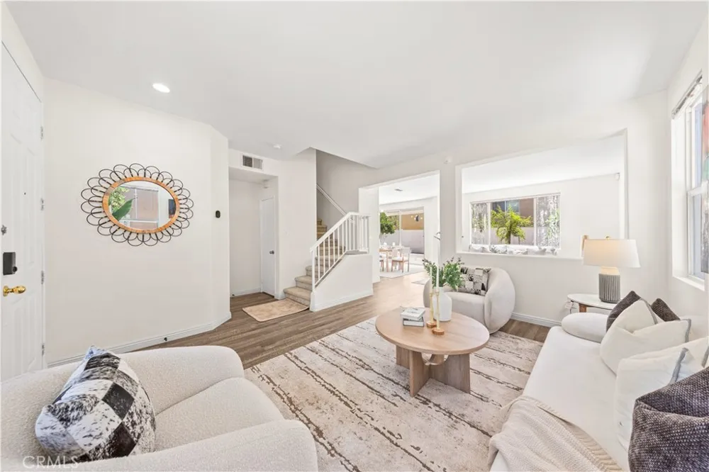 980 Jerez Azusa, CA 91702