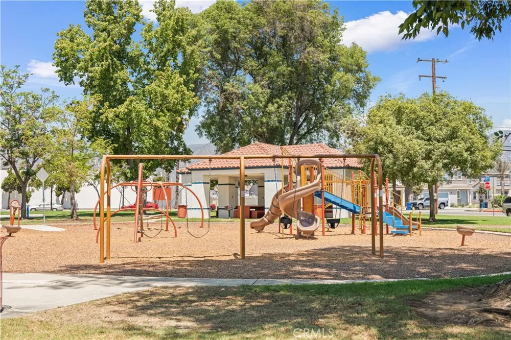 980 Jerez Azusa, CA 91702