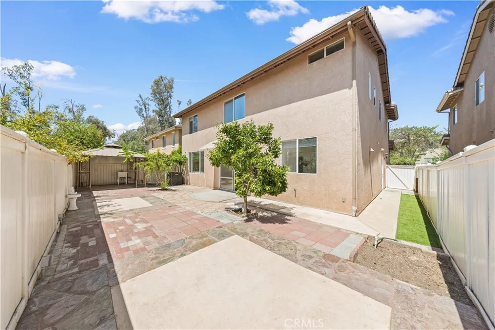 980 Jerez Azusa, CA 91702