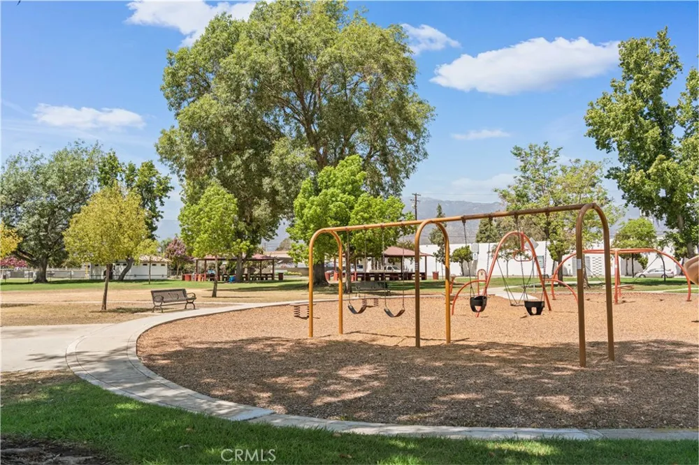 980 Jerez Azusa, CA 91702