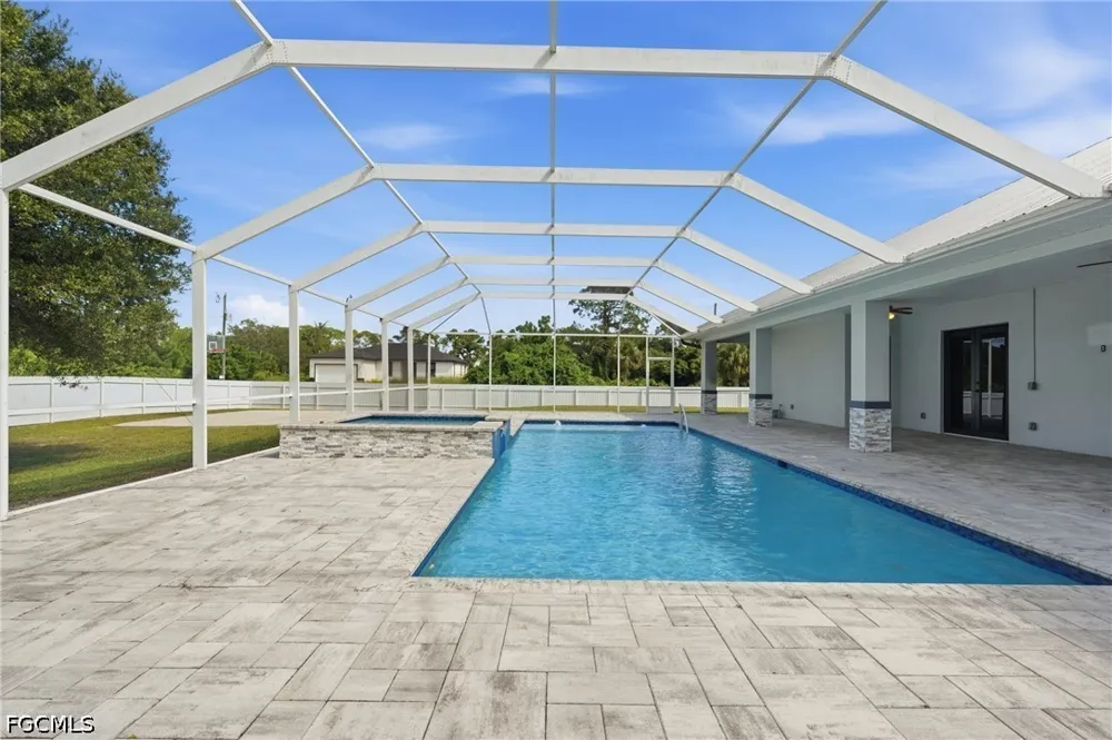 Tide Circle Labelle, FL 33935