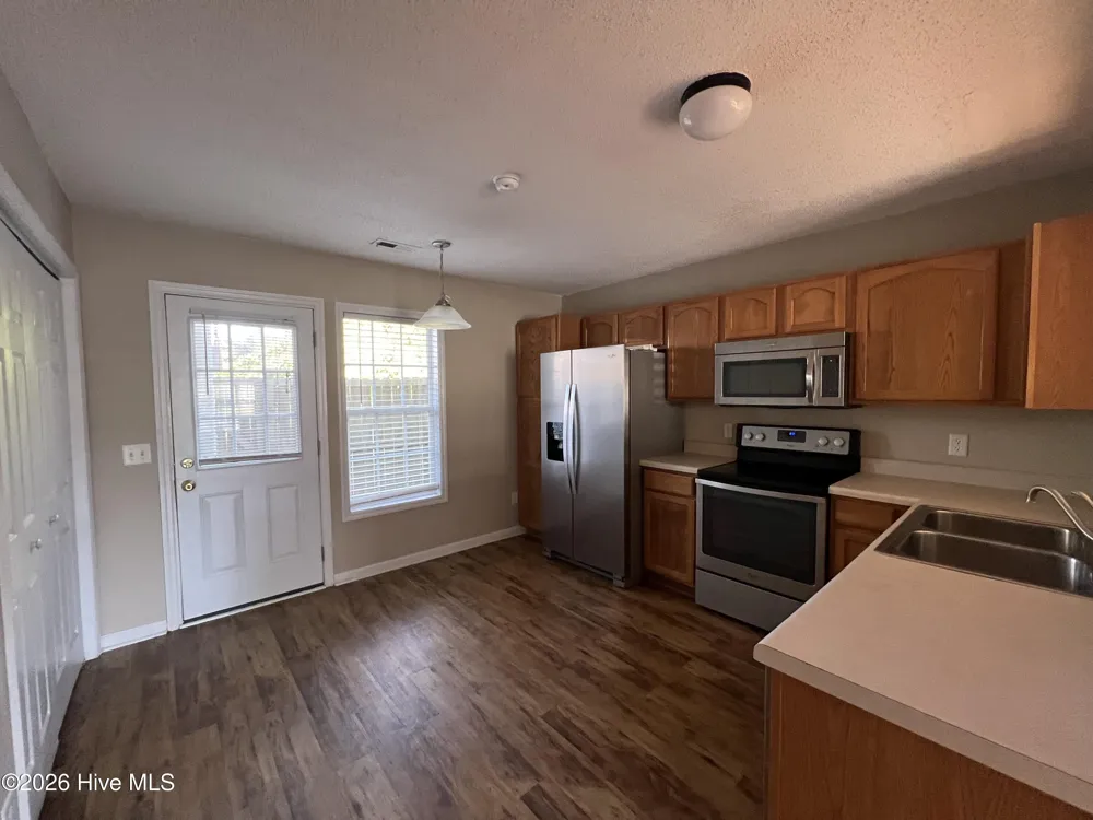 216 Palace Circle Jacksonville, NC 28546
