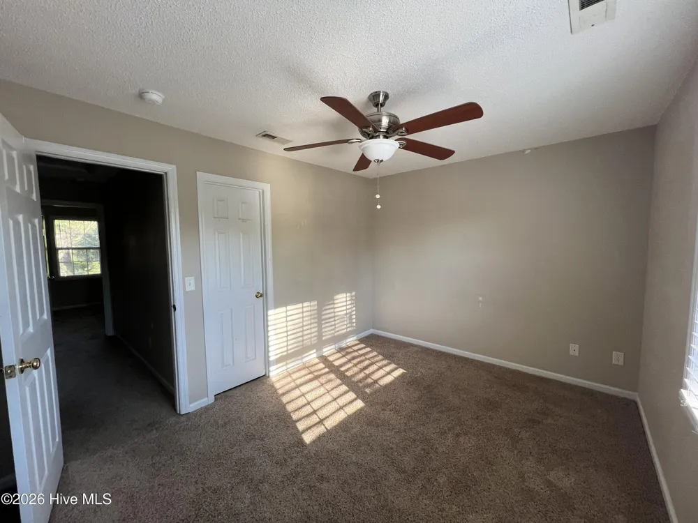 216 Palace Circle Jacksonville, NC 28546