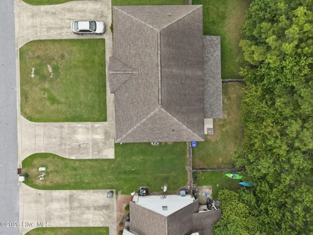 205 South Pointe Drive #B Winterville, NC 28590