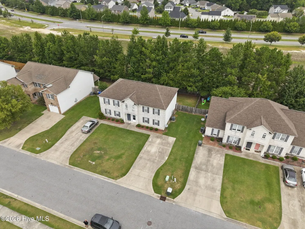 205 South Pointe Drive #B Winterville, NC 28590