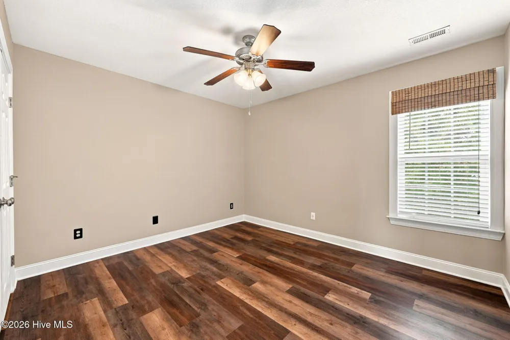 205 South Pointe Drive #B Winterville, NC 28590