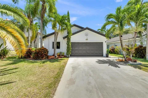 631 SW 176th Ave