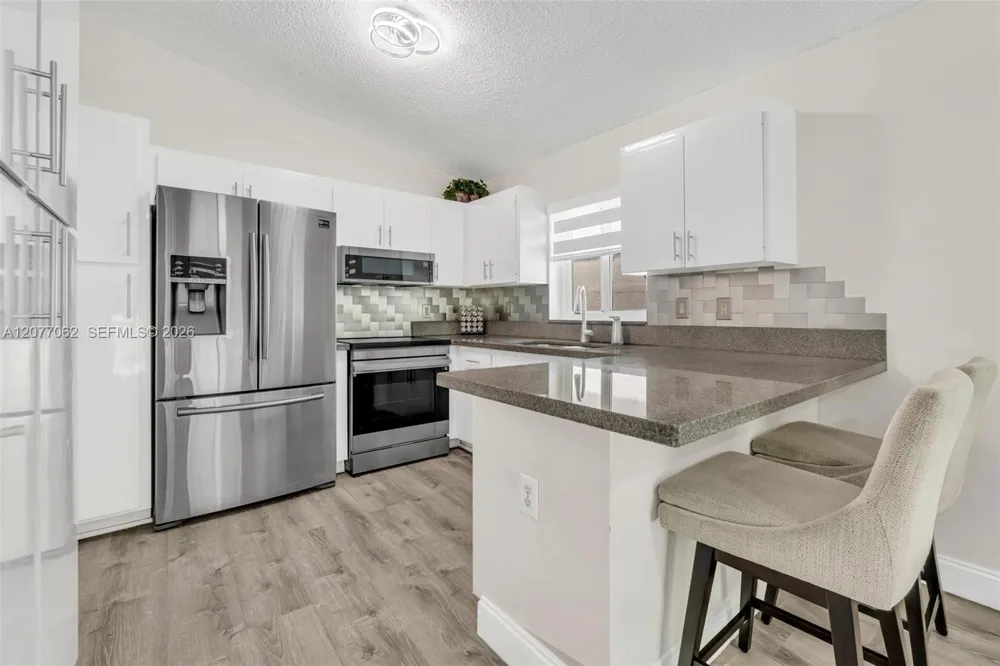 631 SW 176th Ave Pembroke Pines, FL 33029