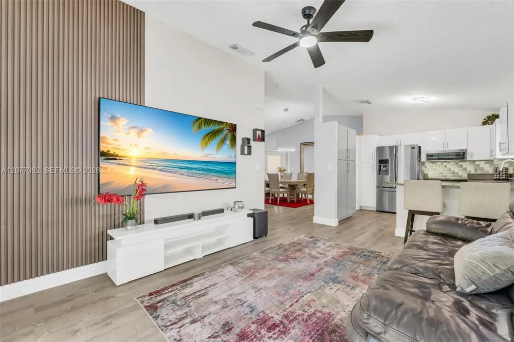 631 SW 176th Ave Pembroke Pines, FL 33029
