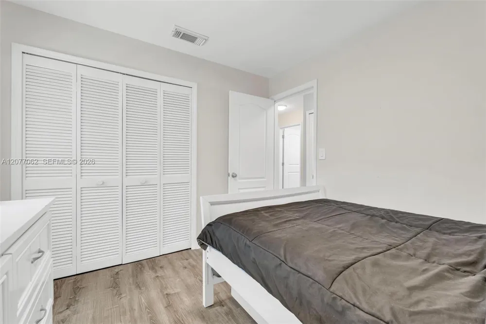 631 SW 176th Ave Pembroke Pines, FL 33029