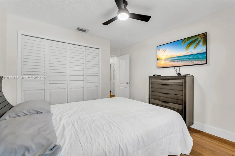 631 SW 176th Ave Pembroke Pines, FL 33029
