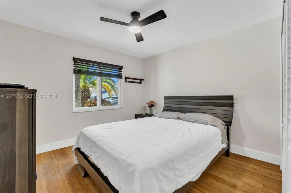 631 SW 176th Ave Pembroke Pines, FL 33029