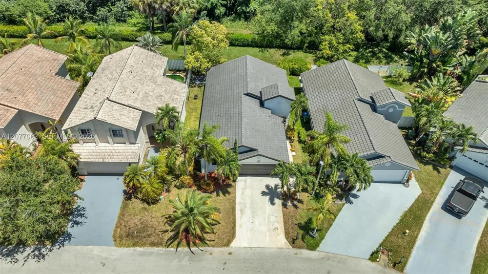 631 SW 176th Ave Pembroke Pines, FL 33029