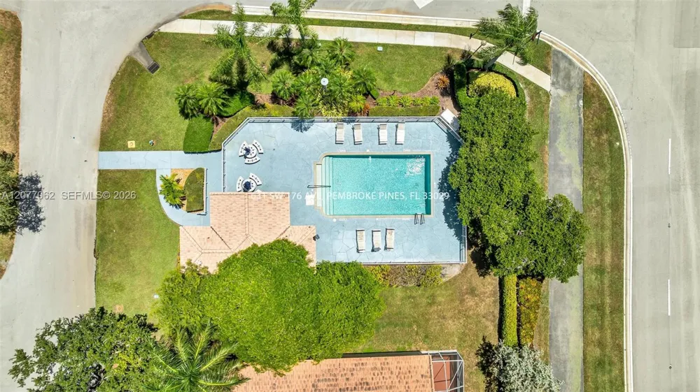 631 SW 176th Ave Pembroke Pines, FL 33029