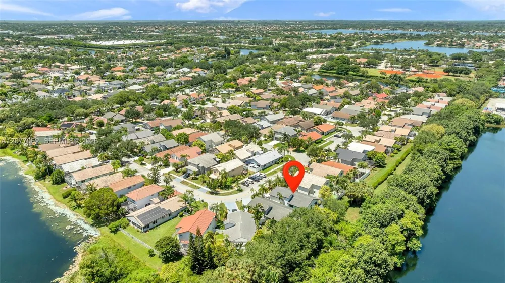 631 SW 176th Ave Pembroke Pines, FL 33029