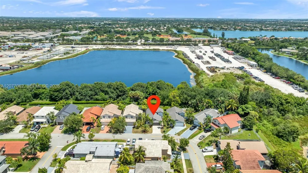 631 SW 176th Ave Pembroke Pines, FL 33029