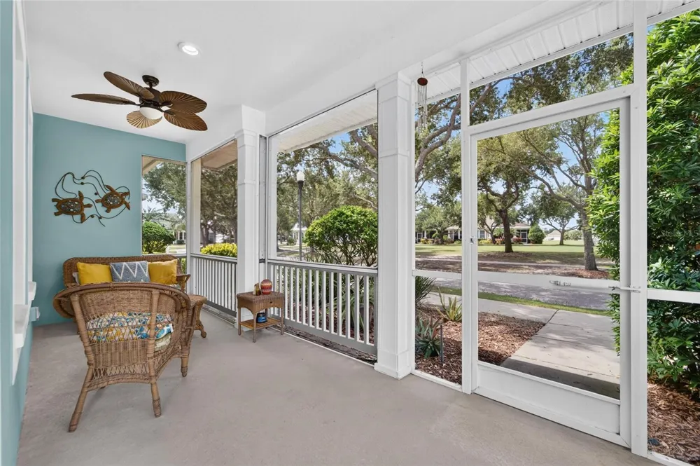 5318 GOLDEN ISLES DRIVE Apollo Beach, FL 33572