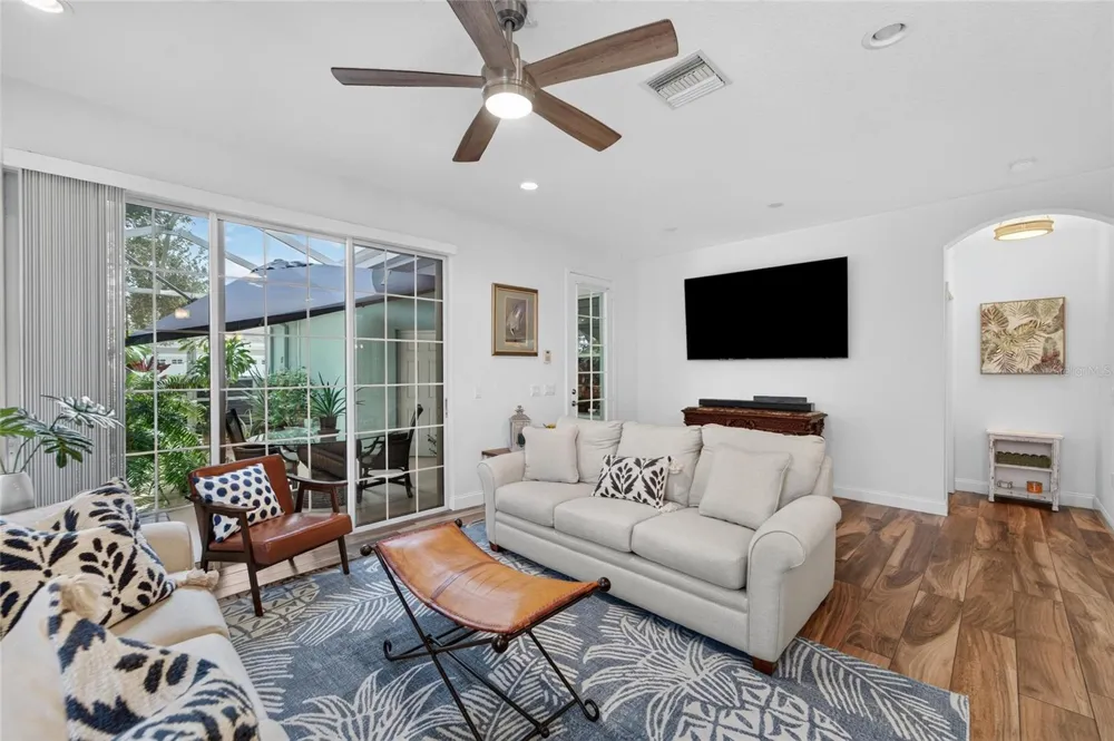 5318 GOLDEN ISLES DRIVE Apollo Beach, FL 33572