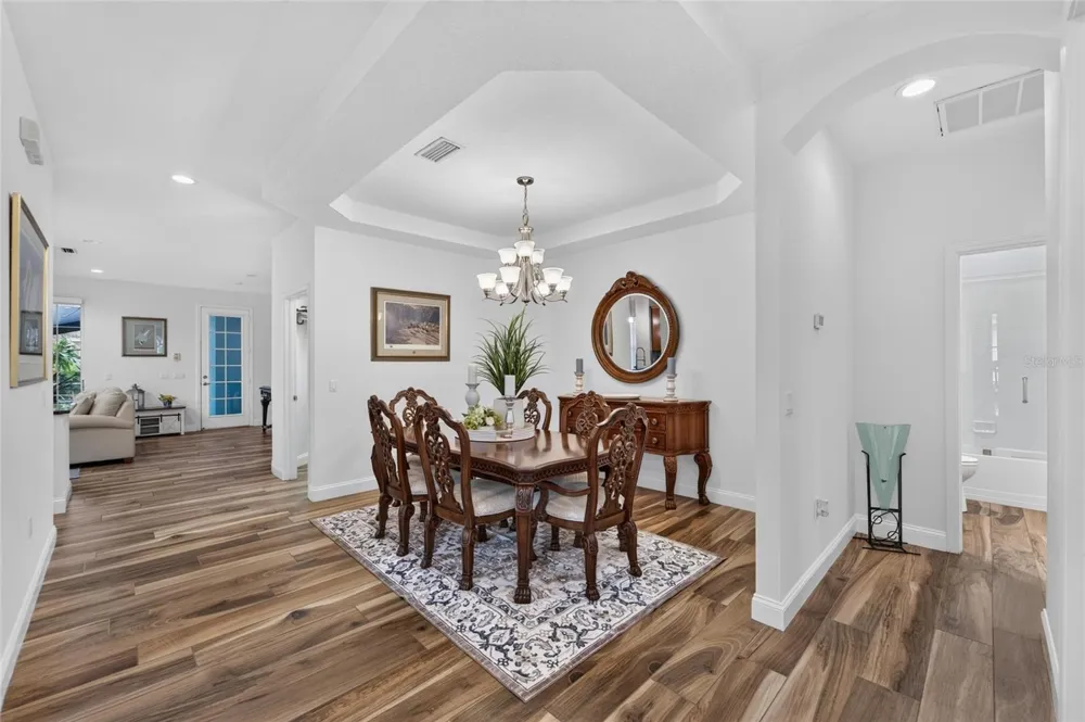 5318 GOLDEN ISLES DRIVE Apollo Beach, FL 33572