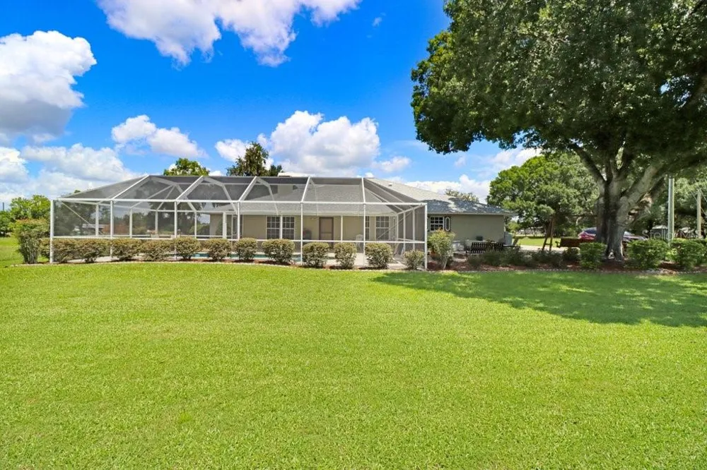 13221 TOM GALLAGHER ROAD Dover, FL 33527