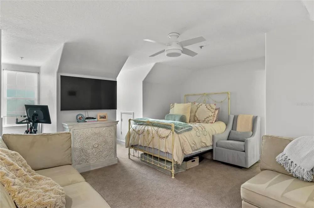 1675 PROSPECT AVENUE Orlando, FL 32814