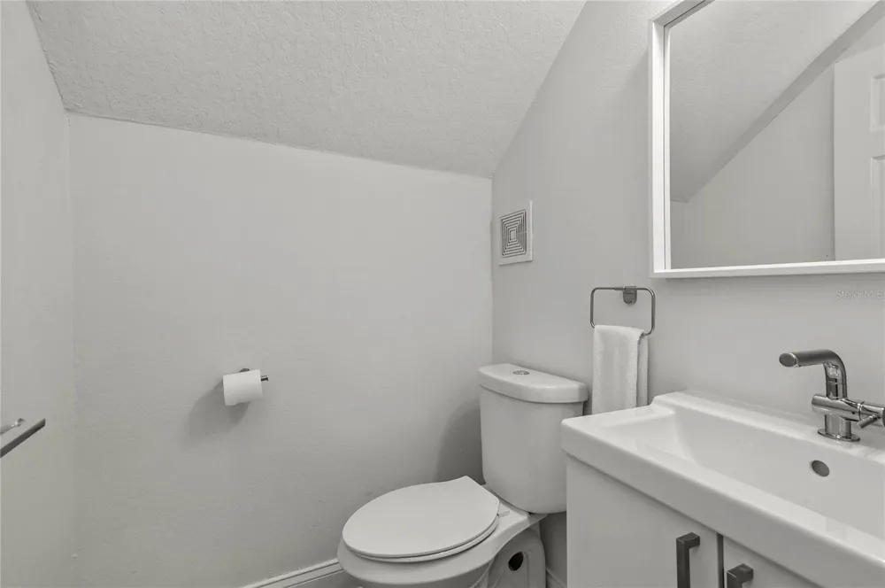 1675 PROSPECT AVENUE Orlando, FL 32814