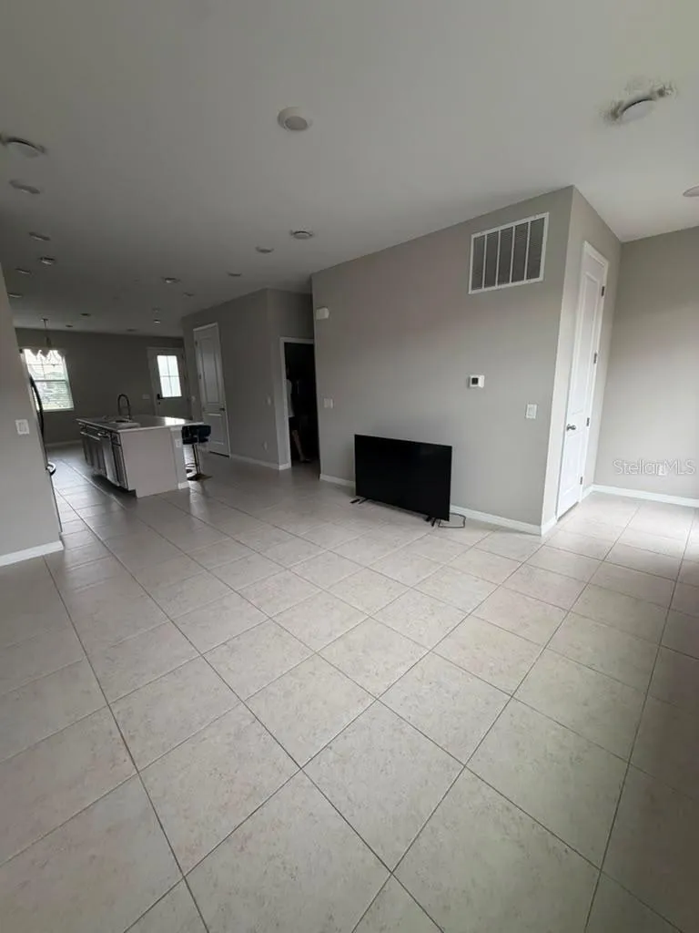 11165 LIME FLOWER DRIVE Winter Garden, FL 34787
