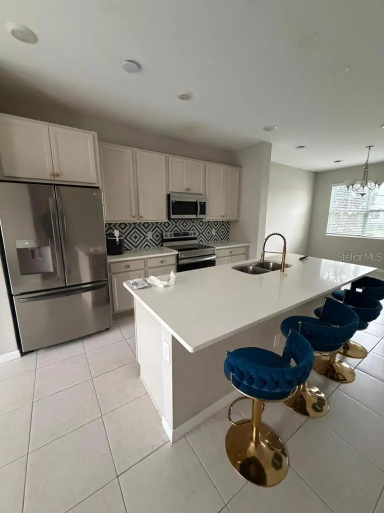 11165 LIME FLOWER DRIVE Winter Garden, FL 34787