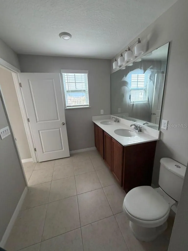 11165 LIME FLOWER DRIVE Winter Garden, FL 34787