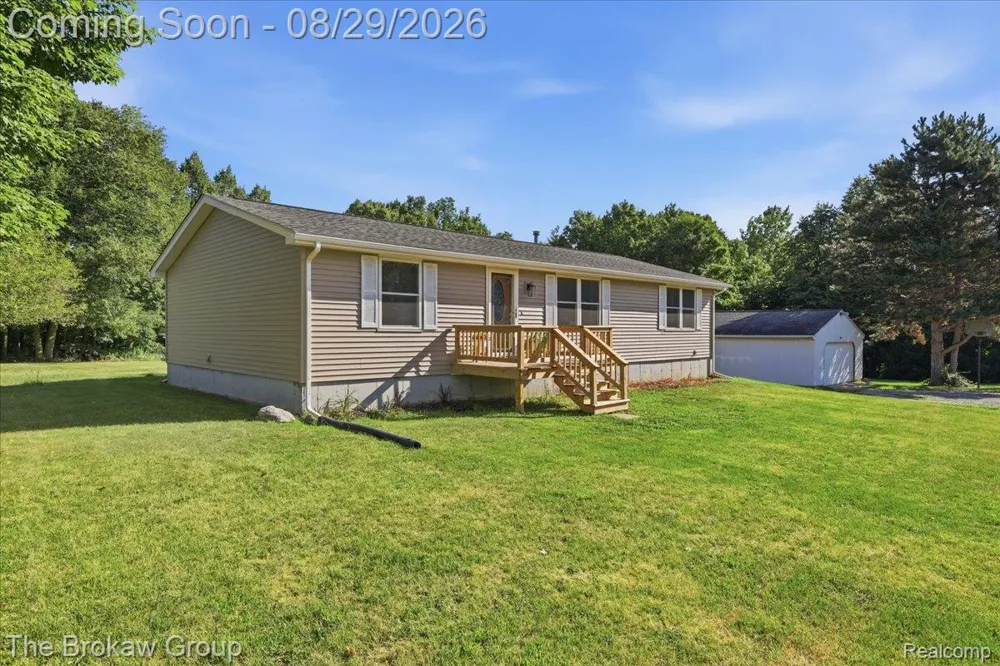 5411 Hess Road Dryden Township, MI 48428
